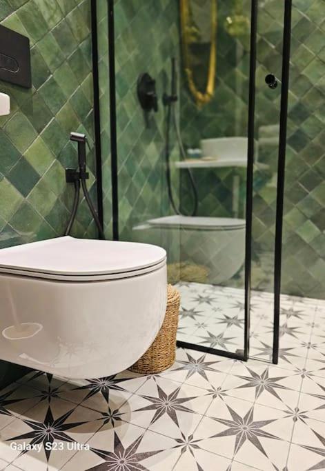 Novi'S Luxury Apartment 2 Gjirokastër Eksteriør billede