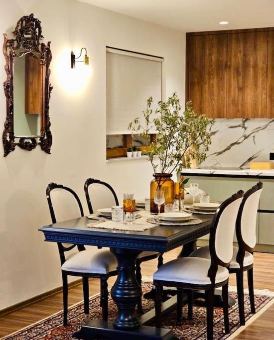 Novi'S Luxury Apartment 2 Gjirokastër Eksteriør billede
