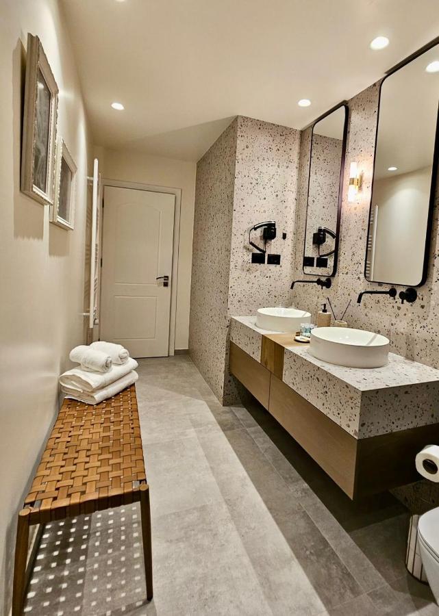 Novi'S Luxury Apartment 2 Gjirokastër Eksteriør billede